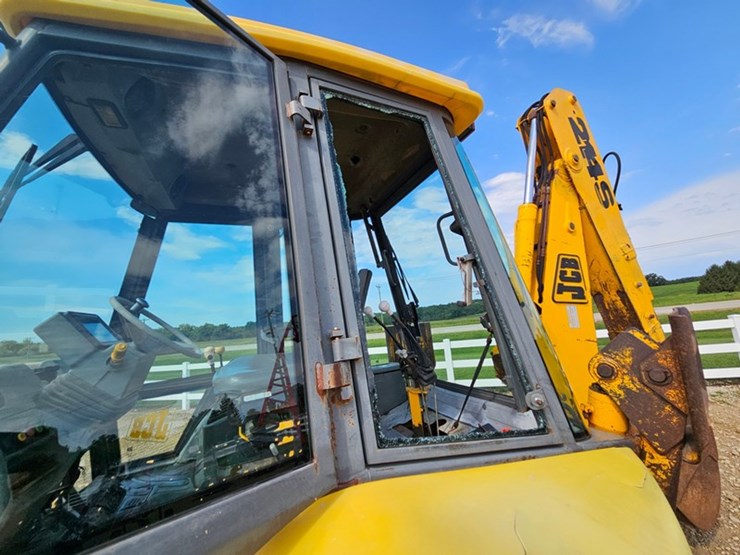 jcb-214s-image-27