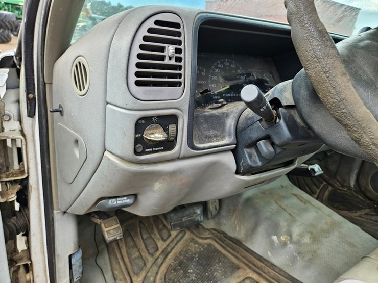 2000-gmc-3500-image-20