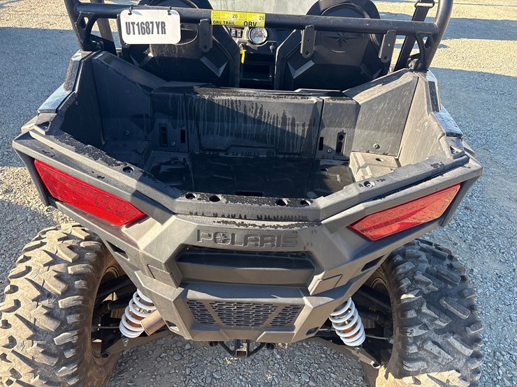 2018-polaris-rzr-900-image-12