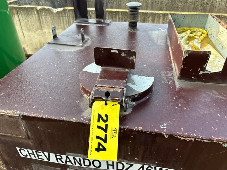 #2774-•-approx-250-gallon-forkable-transfer-tank-image-5