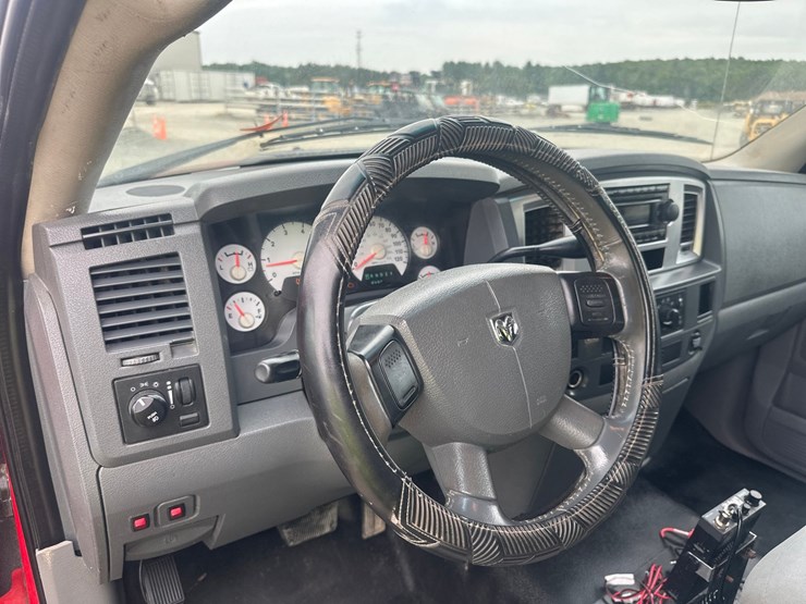 2008-dodge-2500-image-38