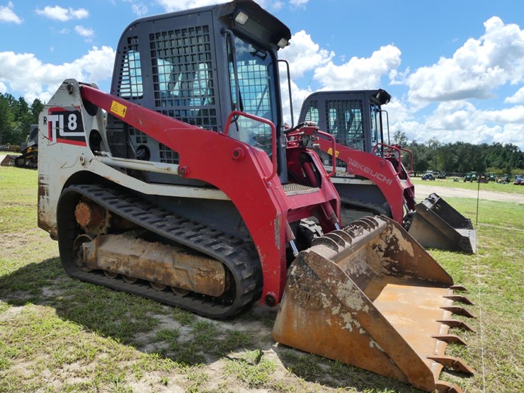2015-takeuchi-tl8-image-3