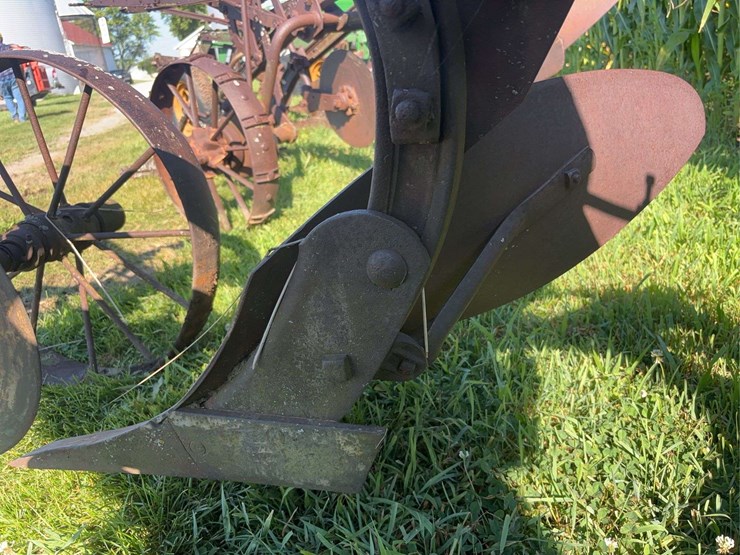 john-deere-14-image-23