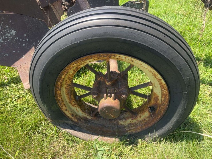 john-deere-14-image-24