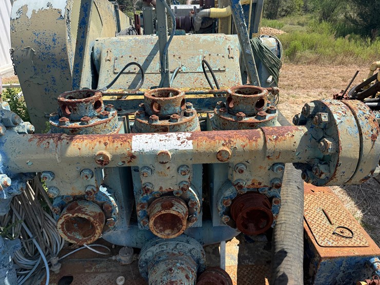 gardner-denver-pz8-triplex-mud-pump-p/b-detroit-14l-665-hp,-skidded-image-4