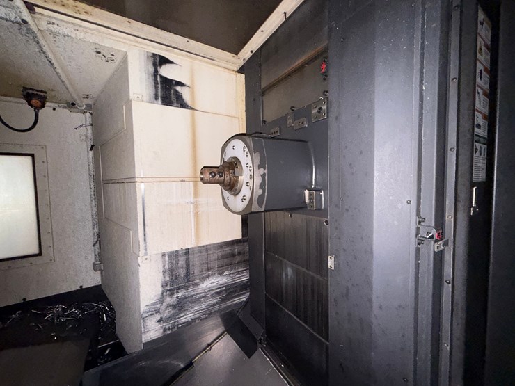 2018-hyundai-wia-kh63g-horizontal-cnc-milling-machine-image-5