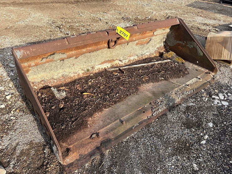 #2707-•-approx-77"-skid-steer-bucket-image-3