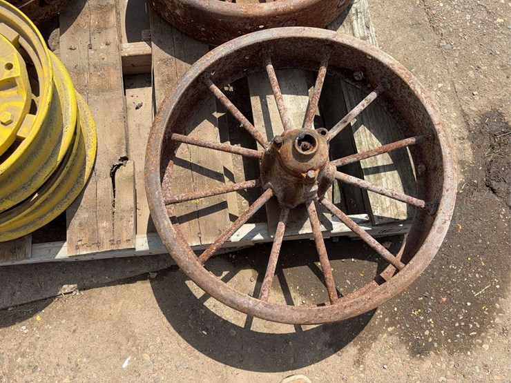 john-deere-24-image-5