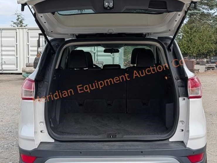 2015-ford-escape-se-image-36