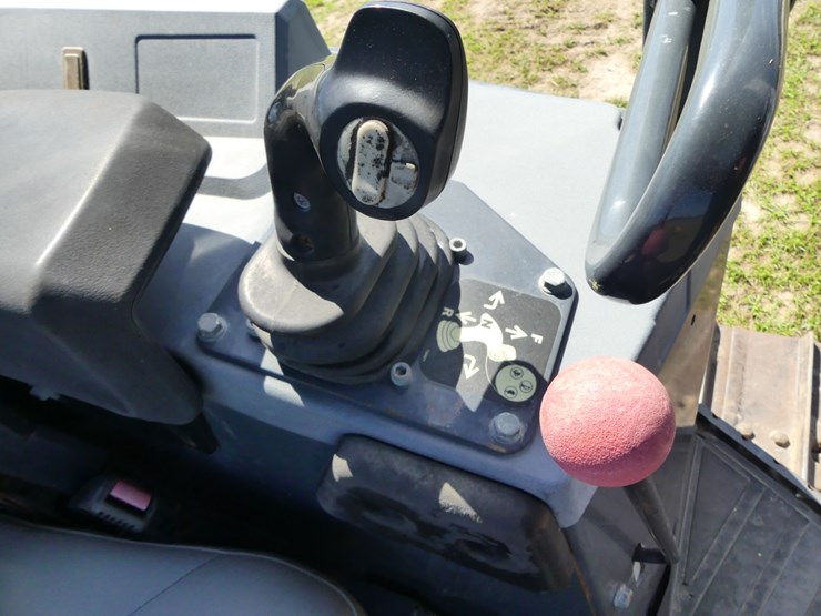 2019-deere-450k-lgp-image-14