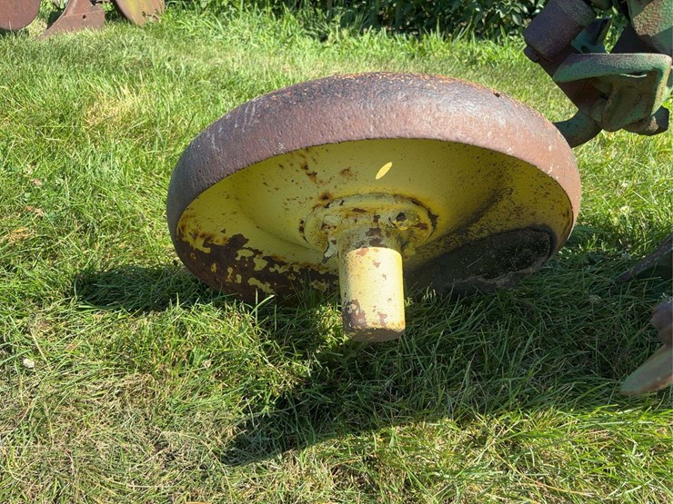 john-deere-14-image-19