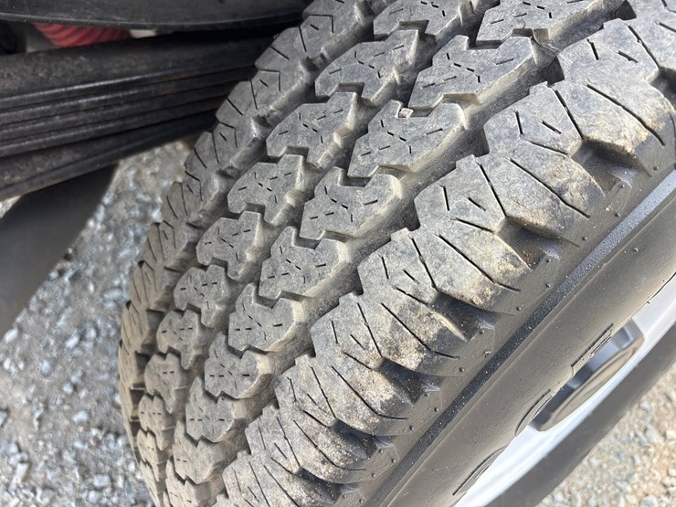 2004-ford-f350-image-60