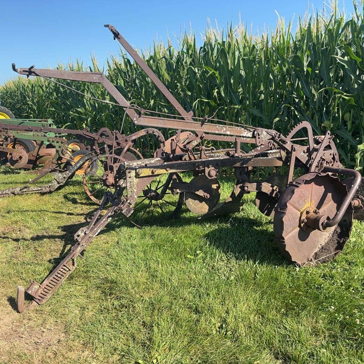 JOHN DEERE 14