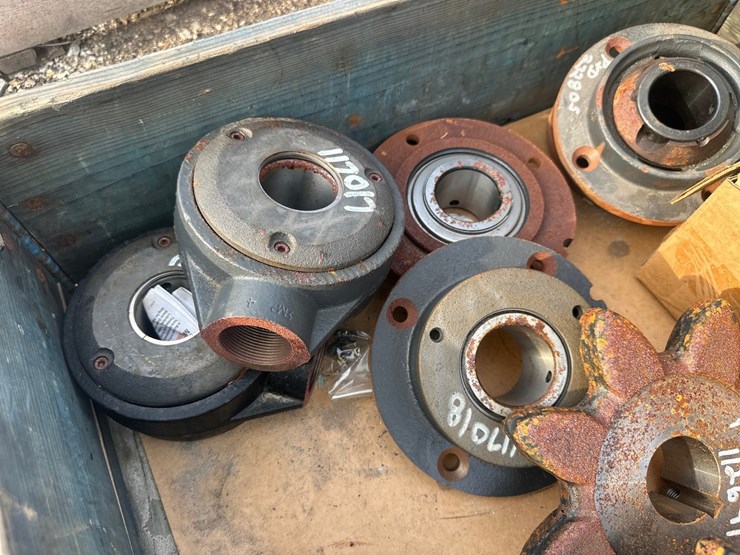 #2726-•-misc-gears,-sprockets,-bushings,-and-more-image-3