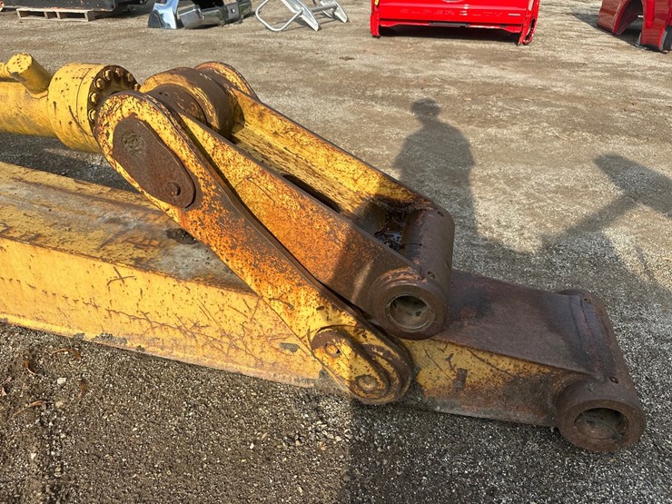 caterpillar-330-image-7