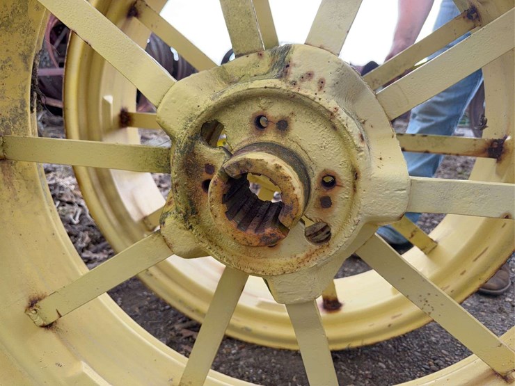 john-deere-36-image-9