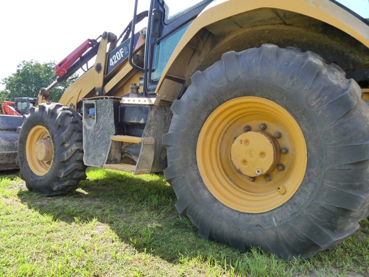 caterpillar-420f2-it-image-11
