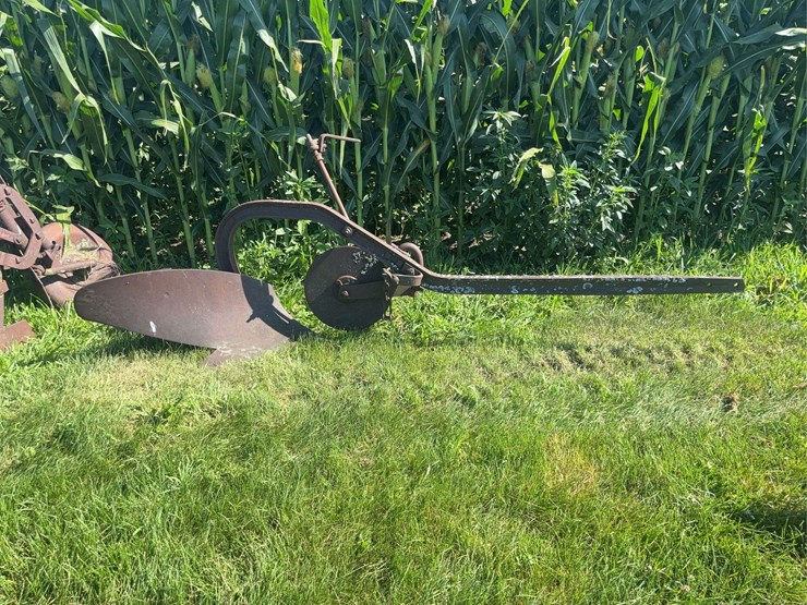 john-deere-16-image-2