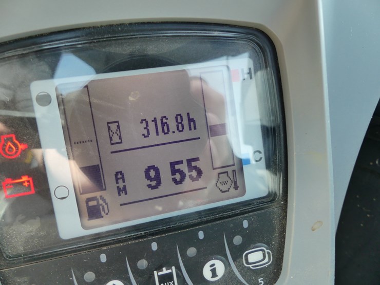 2024-kubota-kx040-4-image-18