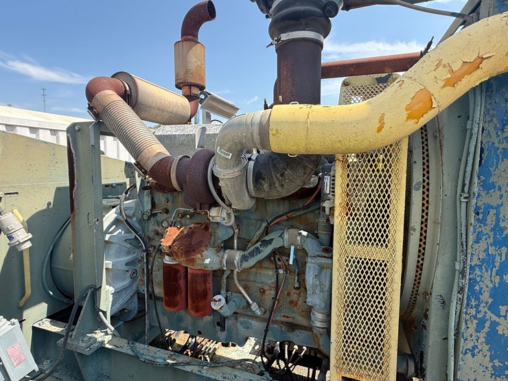 gardner-denver-pz8-triplex-mud-pump-p/b-detroit-14l-665-hp,-skidded-image-9