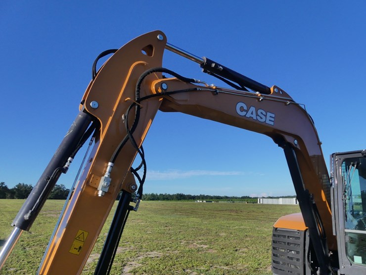 2024-case-cx85e-image-10