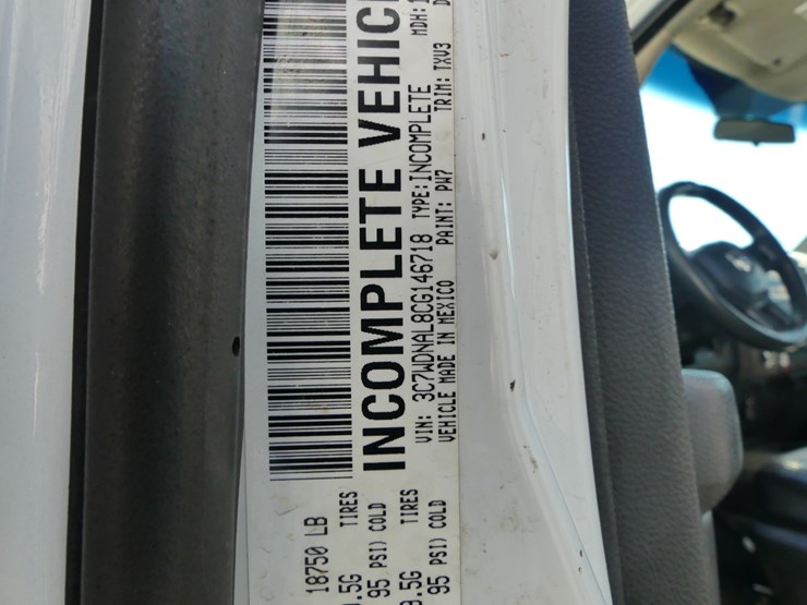 2012-dodge-ram-5500-image-21