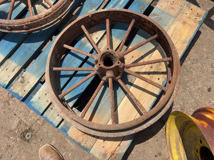 john-deere-24-image-10