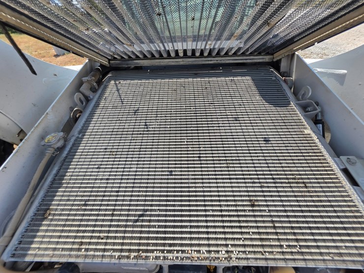#26217-•-2022-bob-cat-t66-skid-steer-image-18