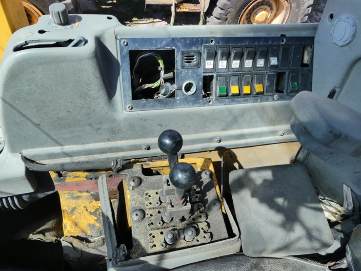 volvo-l90e-image-12