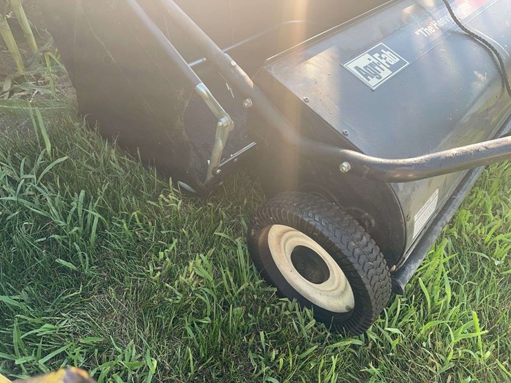 agri-fab-42”-lawnsweep-image-8