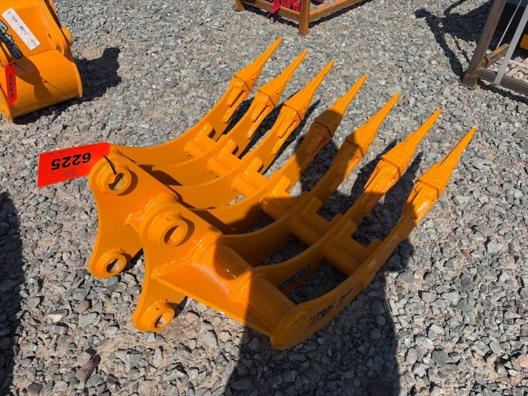 #6225-•-approx.-32"-unused-future-mini-excavator-rake-image-3