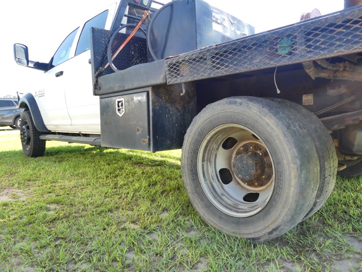 2016-dodge-ram-5500-image-7