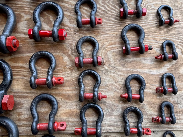 pallet-of-(-30)-assorted-3-¼-ton-thru-25-ton-crosby-shackles-image-8
