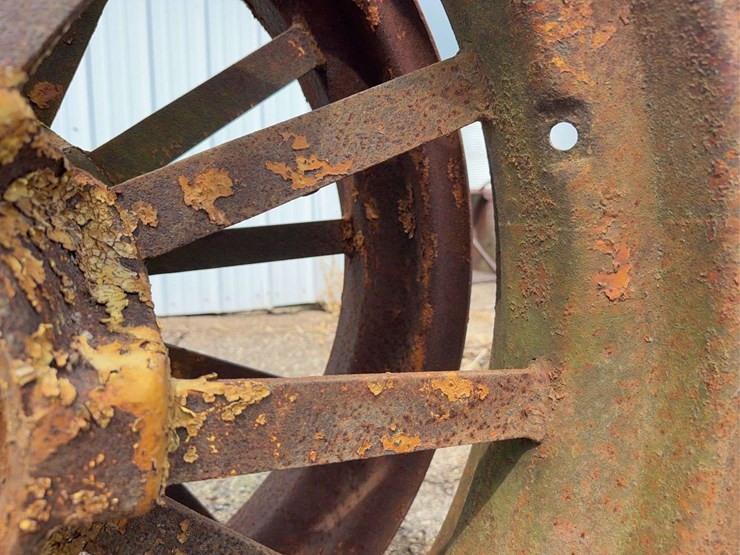 john-deere-12-image-5