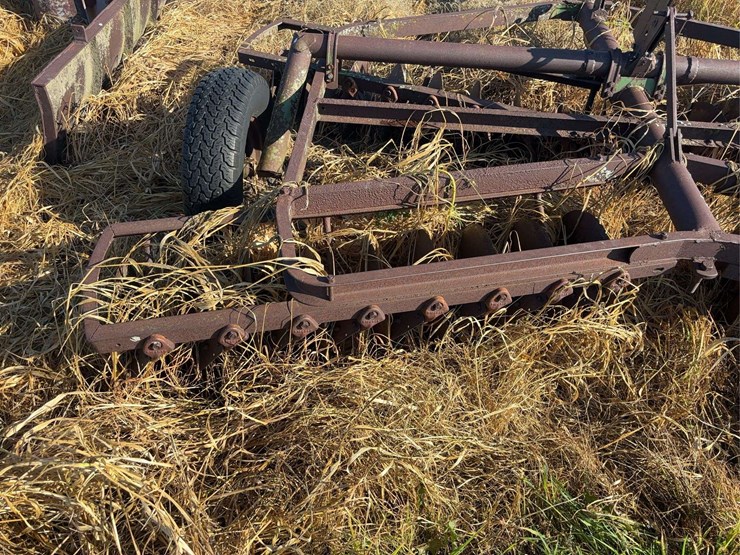 john-deere-11-image-22