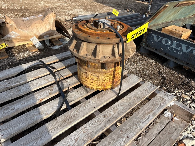 #2727-•-blaw-knox-paver-final-drive-image-1