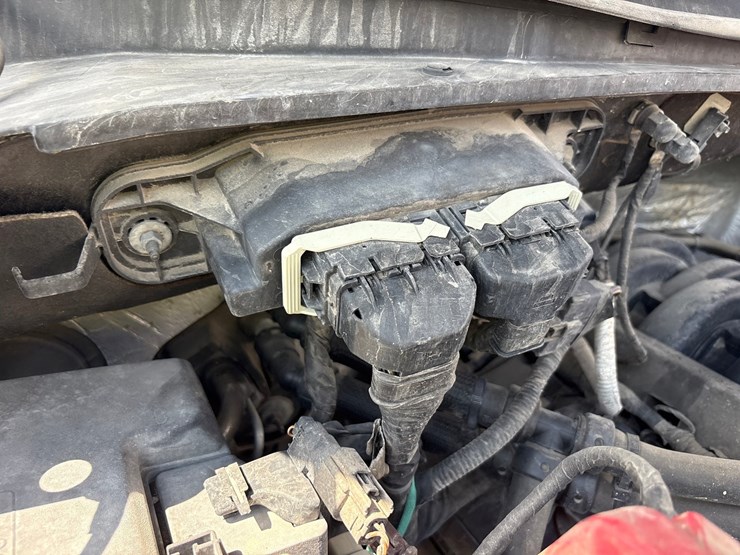 2017-ford-f150-image-38