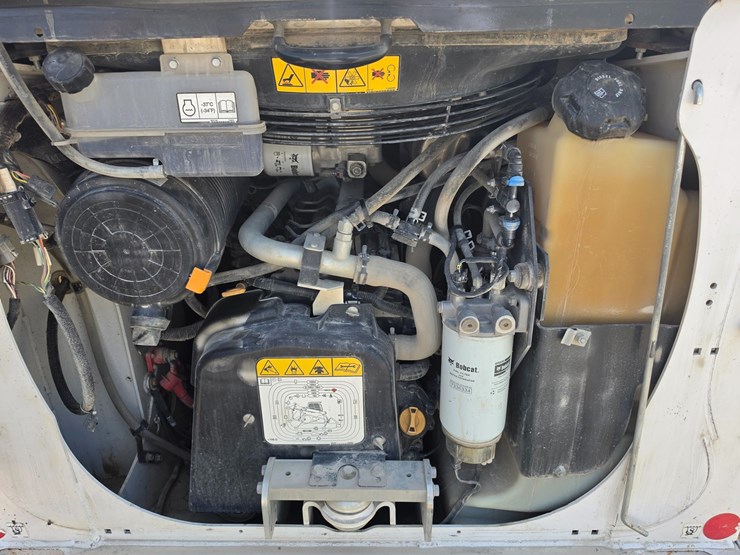 #26217-•-2022-bob-cat-t66-skid-steer-image-11
