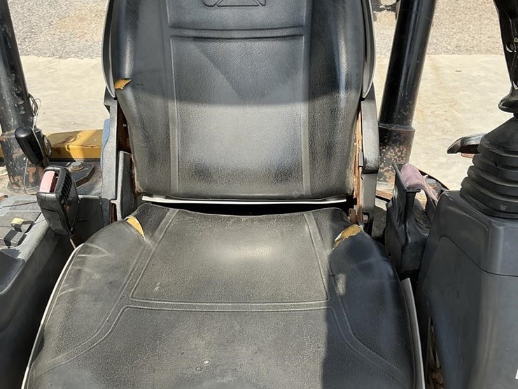 2015-caterpillar-303e-cr-image-14