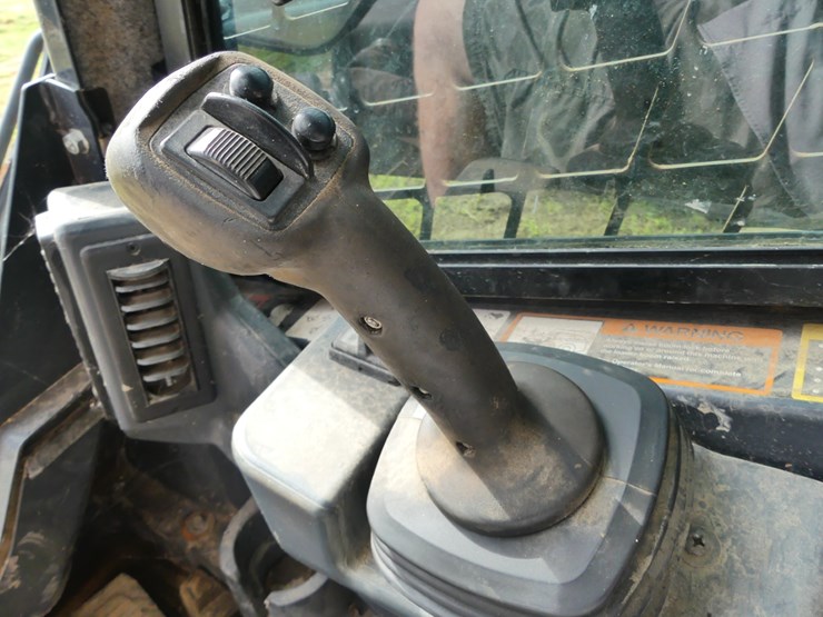 deere-333g-image-15