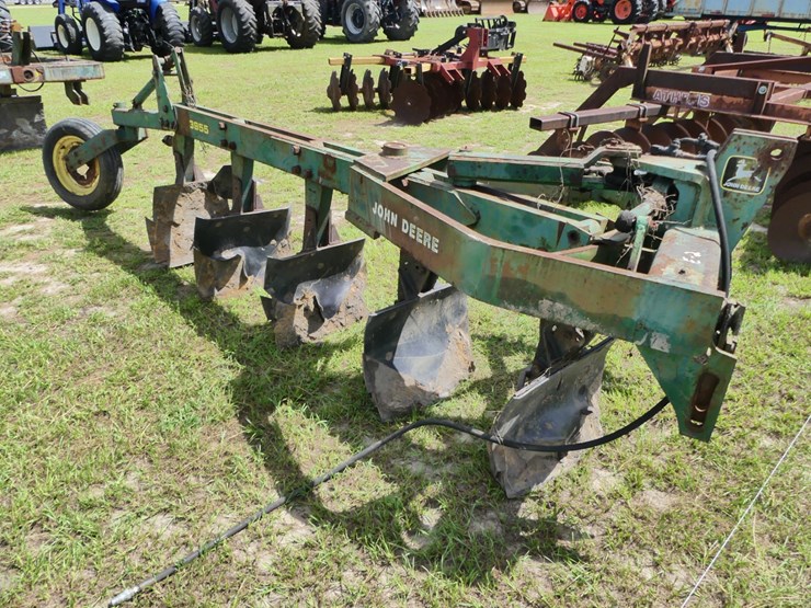 john-deere-3955-image-2