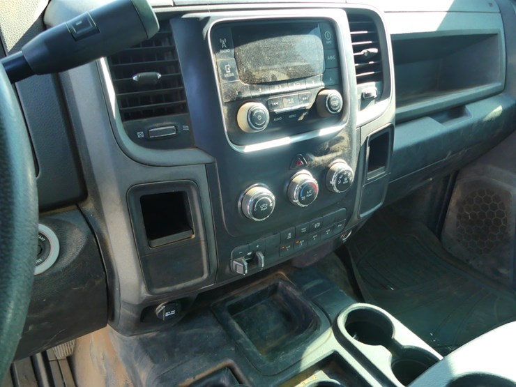 2016-dodge-ram-5500-image-15