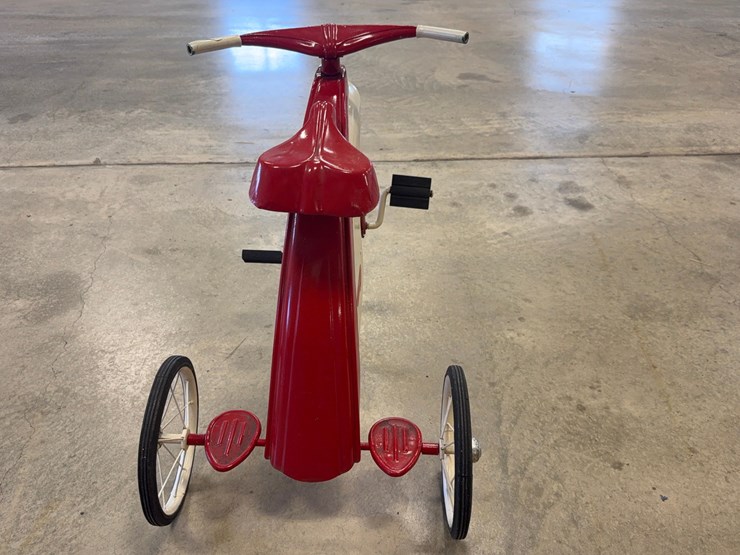 garton-streamliner-tricycle-image-3