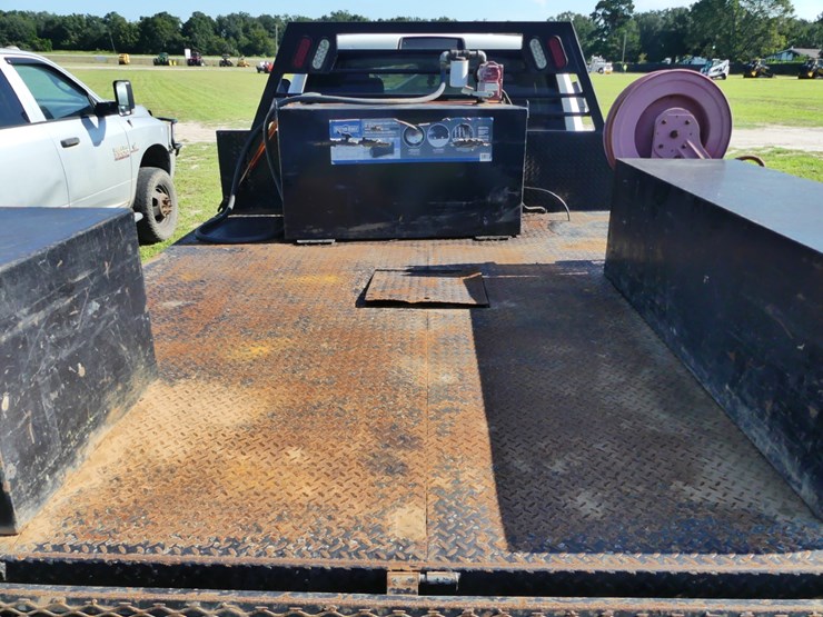 2016-dodge-ram-5500-image-5