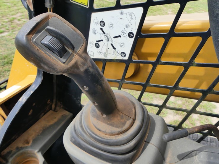 2018-caterpillar-259d-image-14