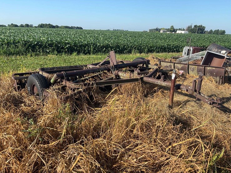 john-deere-11-image-3