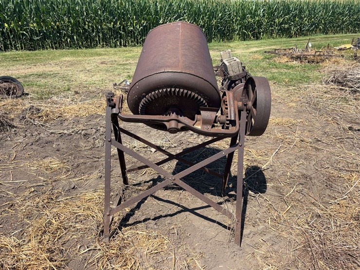 belt-powered-cement-mixer-image-3