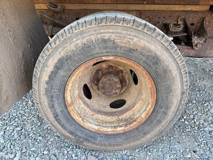 2001-ford-f350-image-46