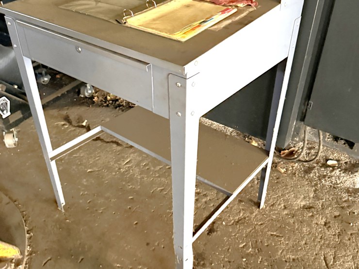 30”x35”x53”-stand-up-metal-desk-image-1