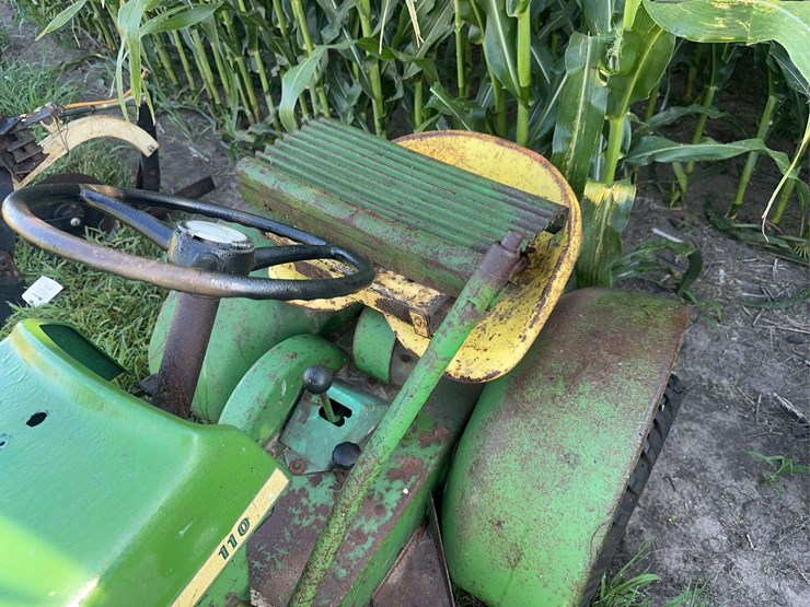 john-deere-110-image-8